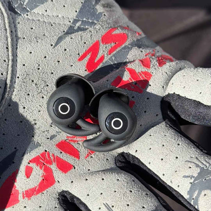 Motosound™ – Sitter Säkert Även i Höga Hastigheter